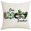Housse de coussin Saint-Patrick avec motif One LUCKY Teacher sur tissu blanc - 45x45cm / Illustration Un Enseignant Chanceux (DYM98-20)