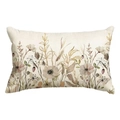 Gros plan sur une taie d'oreiller en lin avec motifs floraux à l'aquarelle douce - Motif Grappe de Fleurs Sauvages Fraîches (DYM240-4)