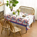 Detailansicht der Unabhängigkeitstag-Tischdecke mit rot-blauem Blumenmuster und Sternen - Rot-Blau Blumendruck (ZB690-5) / 40*60cm (Gebürsteter Stoff)