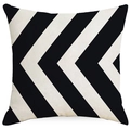 Federa per cuscino quadrata moderna con strisce geometriche a V in bianco e nero - Strisce a V (DYM291-2) / 45x45cm