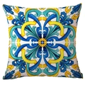 Vista detallada del patrón de azulejos Maiolica en la funda de cojín de felpa mediterránea - Mayólica Vintage Azul Cobalto Amarillo Verde (CDR299-33)