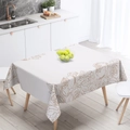 Detail van rechthoekig wit tafelkleed met elegante bruine rozen-bloempatronen - 40x60cm Geborstelde Stof