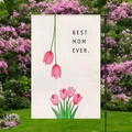 Muttertags-Gartenflagge mit Blumenmotiv und Best Mom Ever Aufdruck auf Leinenstoff - Cremeweißer Warmer Tulpenstil (HYQ84-2)