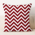 Funda de cojín cuadrada moderna con diseño de zigzag rojo y blanco en un sofá - Patrón Zigzag Rojo Blanco (CDR236-4)