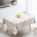 Minimalistisch beige rechthoekig tafelkleed met elegante gouden bloemenpatronen - 40x60cm Geborstelde Stof