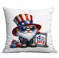 Patriottische kussensloop met 4 juli kabouter en vlagprint op een witte achtergrond - 45x45cm Enkelzijdige Bedrukking / Kabouter met Houten Bord (CDR302-2)