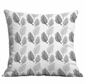 Dettaglio del motivo a piume grigie su fodera per cuscino quadrata in cotone e lino bianco - 45*45cm / Stile Geometrico Foglia Piuma (CDR326-7)