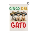 Bandiera da giardino Cinco Del Gato con tre gatti in sombrero su finto lino - Tre Gatti Messicani (HYQ83-18)