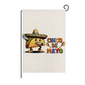 Bandiera da giardino Cinco de Mayo con taco dabbing e sombrero su lino bianco crema - Personaggio Taco Cartoon (HYQ83-39)