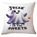 Funda de cojín de lino Halloween con fantasma morado y texto Freak In The Sheets - Estilo de Fantasma Degradado Púrpura (CDR334-4)