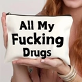 Astuccio in tela bianca con stampa 'All My Fucking Drugs' e chiusura lampo nera - Conservazione Medicine Font Artistico (THZB14-20)