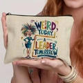 Beige canvas makeup bag with Weird Today, A Leader Tomorrow slogan and cartoon print - 21.5x15cm / Weird Leader (THZB18-9)