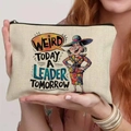 Canvas makeup bag featuring WEIRD TODAY A LEADER TOMORROW print and black zipper - 21.5x15cm / Weird Today Leader Tomorrow (THZB18-19)