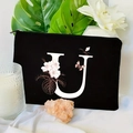 Black velvet cosmetic bag with floral letter U design and metal zipper for storage - 21.5x15cm / Letter U (TSND30-U)