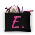 Schwarze Kosmetiktasche aus Canvas mit rosa Glitzer Buchstabe E und Herzverschluss - Rosa Glitzer Buchstabe E (TSND51-E)