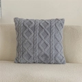 Detailansicht der Zopfstrick- und Rautenmuster auf dem grauen Kissenbezug für das Sofa - Einzelner Kissenbezug (Ohne Füllung) / Grau (45 X 45 Cm)