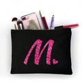 Schwarze Kosmetiktasche aus Segeltuch mit rosa Glitzer-Buchstaben M und Inhalt - Rosa Glitzer Buchstabe M (TSND51-M)