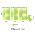 Set di 252 adesivi murali luminosi con punti e luna per decorazioni domestiche fluo - Stile Punti E Luna Luminosi (3256)