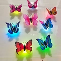 Set di 8 adesivi murali a farfalla LED colorati con ali 3D luminose a doppio strato - Farfalla Lampeggiante Multicolore a Doppio Strato