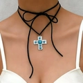 Böhmisches Leder-Choker-Halsband mit silbernem Kreuzanhänger und türkisfarbenen Steinen - Schnür-Kreuz-Choker (7957) / Antiksilber
