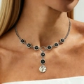 Collana a Y argentata chic con cristalli neri quadrati e ciondolo rotondo in metallo - Collana (WG-0162) / Argento antico