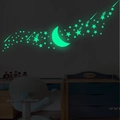 Adesivi murali luminosi con stelle e luna che brillano di luce verde nella camera dei bambini - YG1010 Stelle Fluorescenti