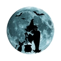 Leuchtender Halloween Wandaufkleber mit blauem Mond, Hexe und Fledermaus Silhouetten - Halloween Hexe / 15cm