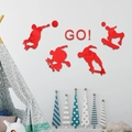 Pegatinas de pared 3D de acrílico rojo con siluetas de skaters y el texto GO - Rojo