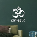 Vinilo decorativo 3D de espejo acrílico plateado con símbolo Om y texto de Namaste - Plateado
