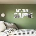 Vinilo de pared efecto espejo acrílico 3D con frase Eat Sleep Game y mando de juego - Plateado