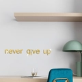 Adesivo murale specchio dorato 3D con scritta Never Give Up per decoro camera - Oro
