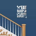 Adesivo murale a specchio in acrilico Eat Sleep Game Repeat per stanza dei giochi - Argento