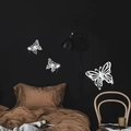Adesivi murali 3D a farfalla a specchio argento per decorazione casa su parete nera - Argento