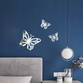 Moderne 3D Schmetterling Wandaufkleber aus Silber-Acryl für elegante Schlafzimmer - Silber (JM3430)