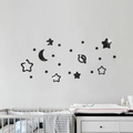 Dettaglio di adesivi murali a specchio in acrilico nero con luna e stelle per camera dei bambini - Nero
