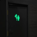 Selbstleuchtender WC-Aufkleber mit kreativem Toilettensymbol für Badezimmer-Wanddeko - Peeping Man & Frau (Grünes Licht) / Grün