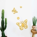 Dettaglio di adesivi murali farfalla 3D a specchio dorato con design floreale traforato - Farfalla Specchio (JM5017) / Oro