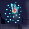 Pegatinas de pared luminosas con una hada, corazones y mariposas que brillan en la noche - Azul