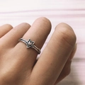 Anillo de plata oxidada vintage con estrella y banda texturizada estilo punk - Abierto Ajustable / Estrella Única Plata Antigua (06 Estrella Única S582) / Plata antigua