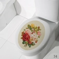 Adesivo per sedile WC con rose vintage rosse e rosa su sfondo di ceramica bianca pulita - Stile Floreale Rosa Retrò (M1-34)
