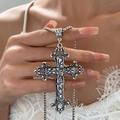 Gotische antiek zilveren kruis ketting met bloemengravures en metalen ball chain ketting - Bloemrank Kruis (Box ketting) / 60CM