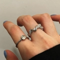 Irregular silver ring set featuring a thick chain band and a thin ring with a disc pendant - 2-Piece Set (WG-0181) / Two-Piece Set / White Gold