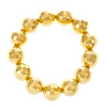Bracciale di perle dorate lucide con 12 sfere geometriche su sfondo bianco - Bracciale in Grani Sfaccettati (K-1097) / Oro