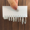 Lot de six paires de boucles d'oreilles en acétate argentées avec perles et forme en C - 27 Blanc K 8493