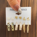 Lot de 6 paires de boucles d'oreilles en acétate léopard et perles sur carte - 33 KC Or 8674