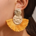 Pendientes retro bohemios con metal dorado y borlas de color naranja brillante en abanico - Oro KC / Amarillo Dorado