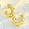 Polished 18K gold chunky C-shaped hoop earrings for women in a vintage minimalist style - Gold High Polish Rounded (6053)