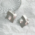 Irregular silver wavy geometric metal studs for women in a minimalist matte finish - White Gold Color (K-1565)