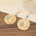 Orecchini da spiaggia boho in paglia intrecciata con stella marina blu e conchiglie naturali - Stile Rattan Stella Marina e Conchiglia