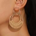 Bohemian double hoop earrings featuring woven raffia details and polished gold metal - Metal Ring Straw Woven (A-1084)